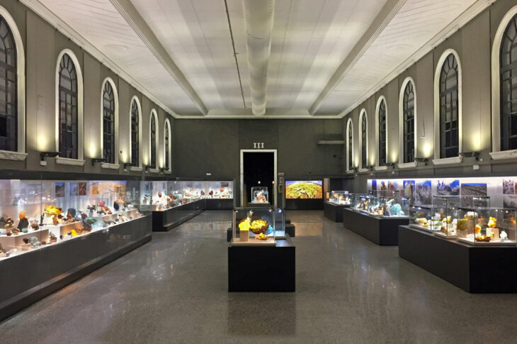 sala mineralogia_gallery